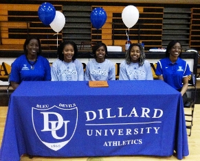 L-R: Student Asst. Coach Loretta Martin, Brandie Hurd, Mo'Nique Waiters, Ceara Booker, head coach Kiki Baker Barnes